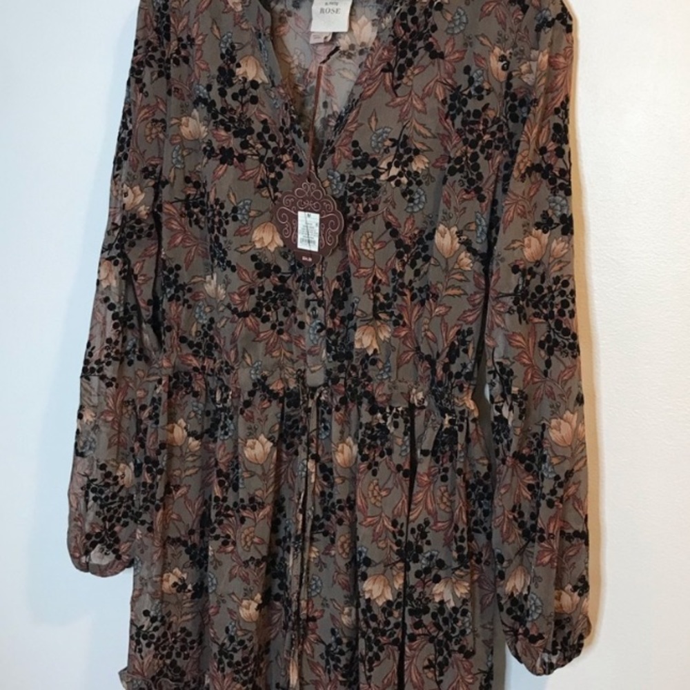 Knox rose velvet dress